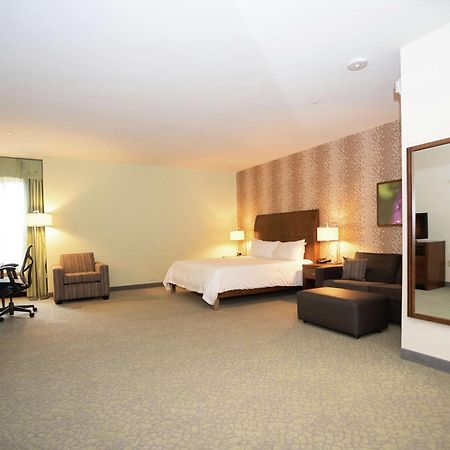 Hilton Garden Inn Covington/Mandeville Dış mekan fotoğraf