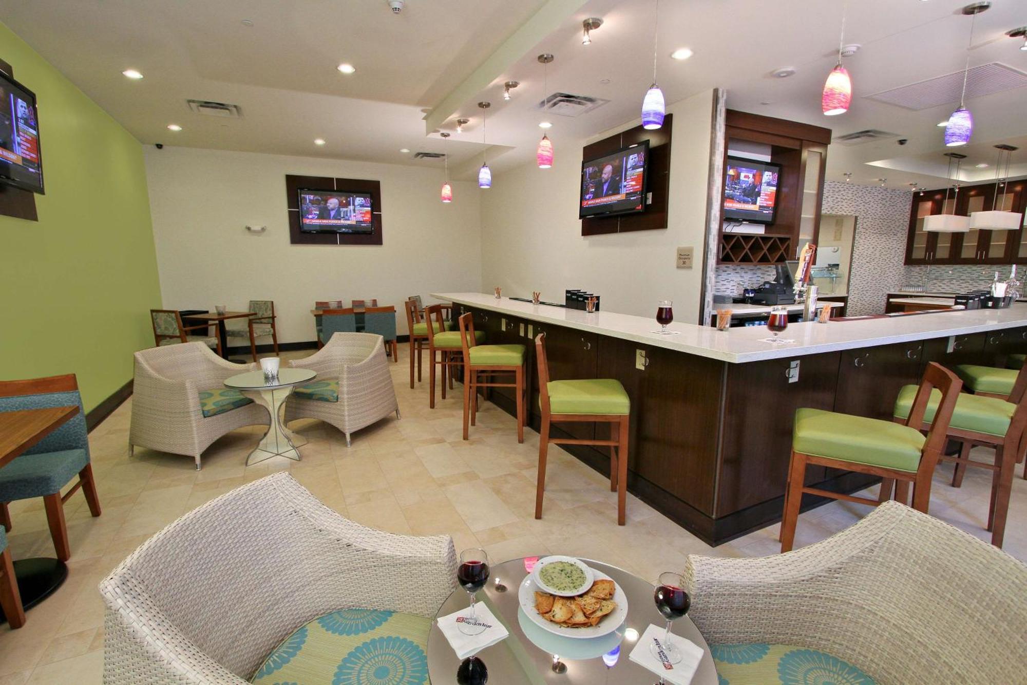 Hilton Garden Inn Covington/Mandeville Dış mekan fotoğraf
