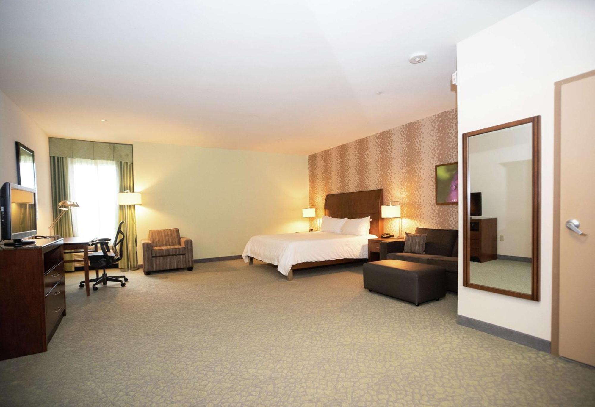 Hilton Garden Inn Covington/Mandeville Dış mekan fotoğraf